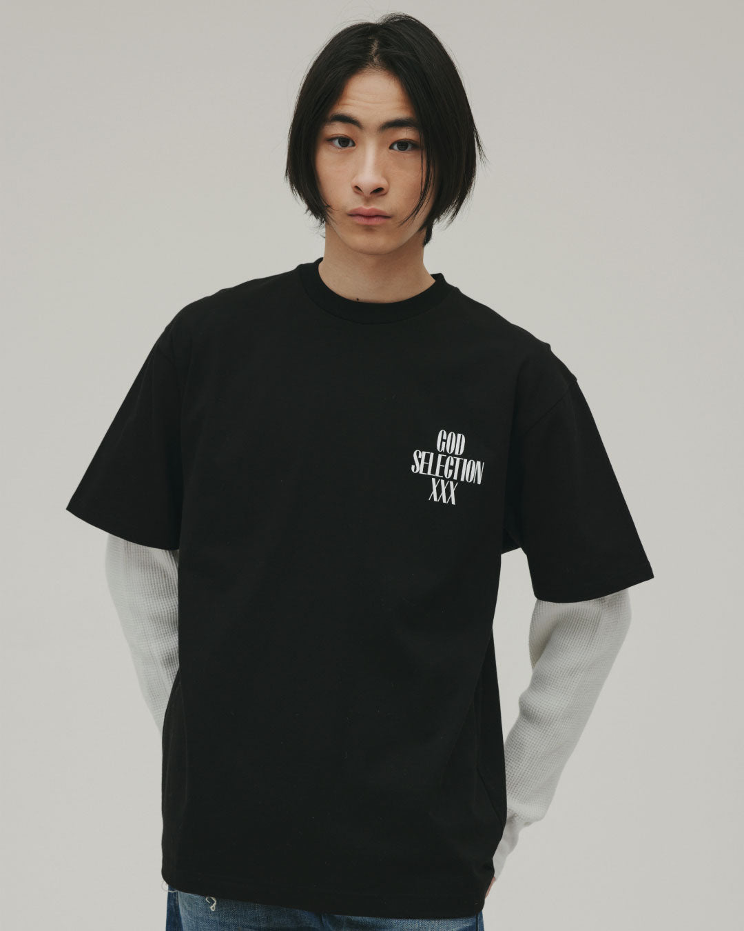 Close Up Photo Tee
